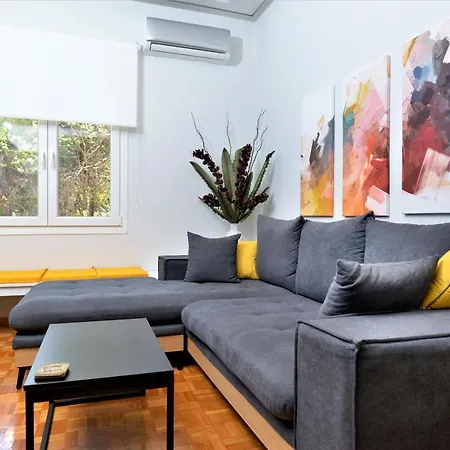 Cozy In Ilisia With Urban Forest View Athen